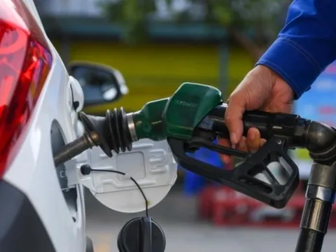 Xăng được làm từ đâu? Quá trình sản xuất và những điều bạn chưa biết