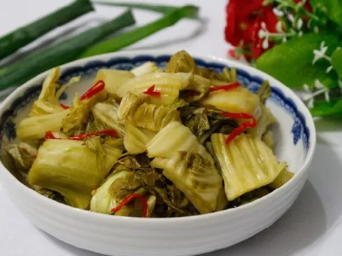 Ăn dưa cải muối có gây ung thư không? Câu trả lời từ chuyên gia khiến nhiều người bất ngờ