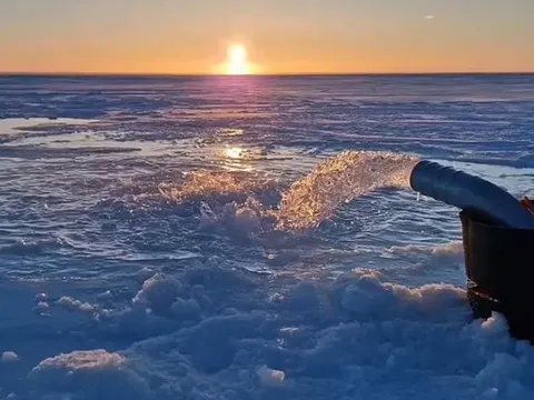 Đóng băng lại Bắc Cực: Kế hoạch táo bạo của các nhà khoa học nhằm cứu Trái Đất khỏi biến đổi khí hậu