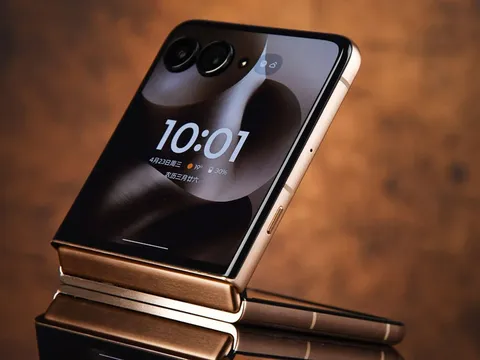 Smartphone màn hình gập 165Hz, chip Snapdragon 8 Elite, RAM 16GB, tích hợp AI, giá hơn 30 triệu đồng