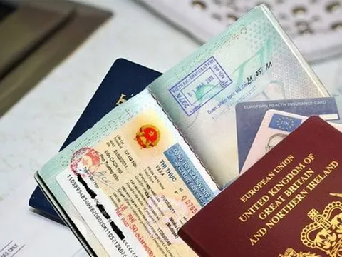 Vietnam considers 10-year "Golden Visa" to attract global talent and investment