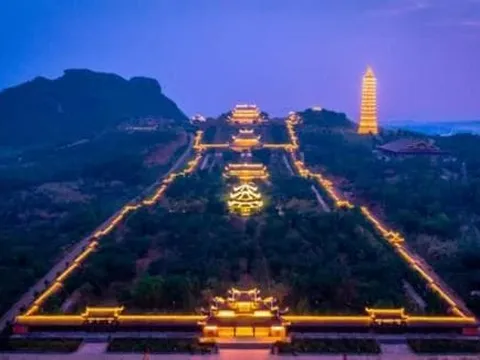 Những ngôi chùa nổi tiếng nào của Việt Nam đang nắm giữ kỷ lục châu Á?