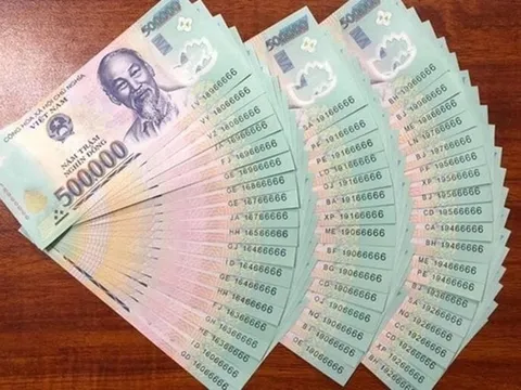 Đến cuối năm 2025, mức tiền thưởng với người đủ 30 năm tuổi Đảng là bao nhiêu?