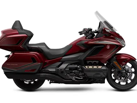 Top 10 môtô hạng sang đáng mua nhất năm 2025: Vinh danh Honda Gold Wing 