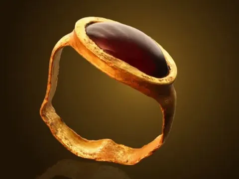 Phát hiện chiếc nhẫn vàng 2.300 năm tuổi tại Israel: Manh mối về một nghi lễ trưởng thành thời Hy Lạp hóa
