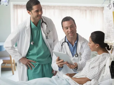 Ứng dụng AI trong cơ sở y tế để hợp nhất dữ liệu
