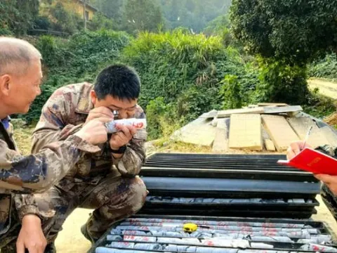 Phát hiện mỏ vàng 'siêu khổng lồ', trị giá hơn 80 tỷ USD