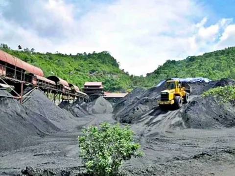 Việt Nam bất ngờ trở thành 'cứu tinh' của nước xuất khẩu 'vàng đen' top 1 thế giới: Hưởng lợi với giá cực rẻ, thuế nhập khẩu 0%