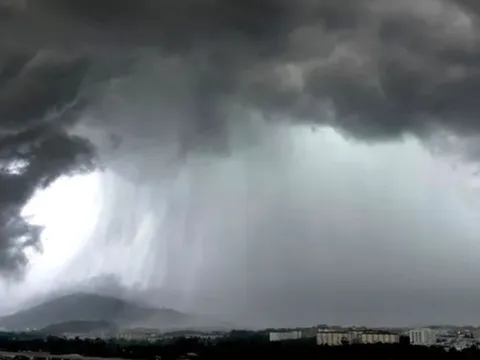 Biến đổi khí hậu có thể khiến gần 2 tỷ người rơi vào khủng hoảng thiếu nước