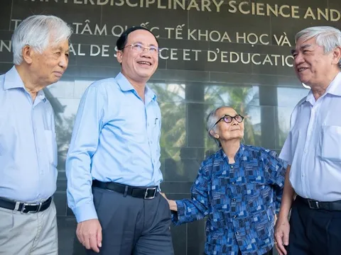 Từ cuộc họp lúc sáng sớm đến chương mới cho khoa học tại Bình Định