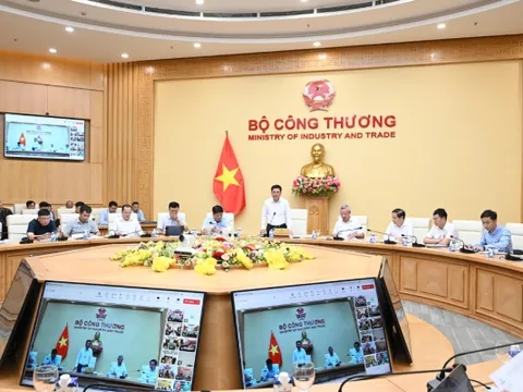 Giải quyết vướng mắc về điện năng lượng tái tạo: Tránh gây rối loạn môi trường đầu tư