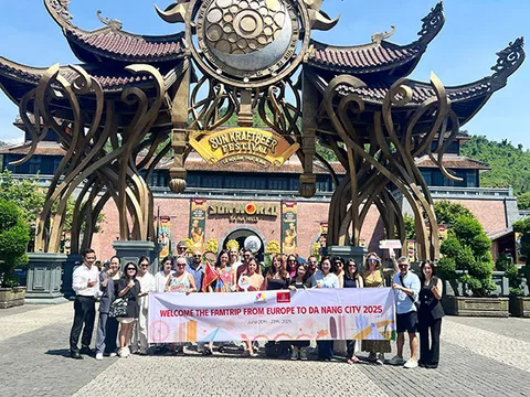 Emirates đưa các đoàn famtrip lữ hành châu Âu, Thái Lan đến Đà Nẵng