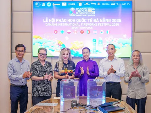 Việt Nam, Trung Quốc vào chung kết lễ hội pháo hoa quốc tế Đà Nẵng DIFF 2025