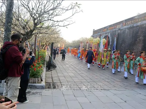 Huế hút khách nhờ bản sắc di sản và chiến lược 'xanh hóa' du lịch
