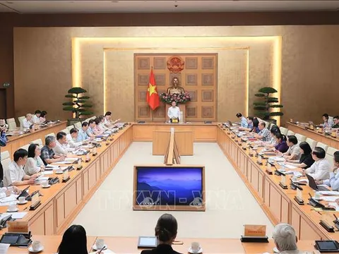 Làm rõ các điểm mới trong Nghị quyết về đột phá trong chăm sóc sức khỏe nhân dân
