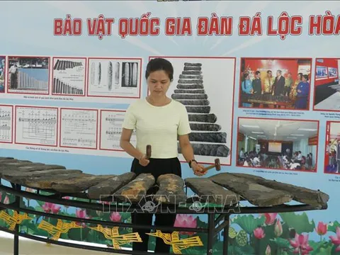 Giữ hồn văn hoá trong từng cổ vật