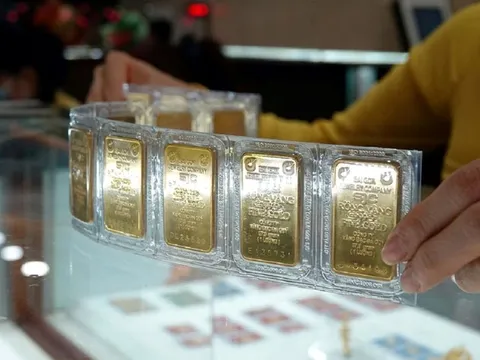 Giá vàng ngày 13/7/2025: Tiếp tục tăng mạnh, SJC vọt lên 121,5 triệu đồng/lượng
