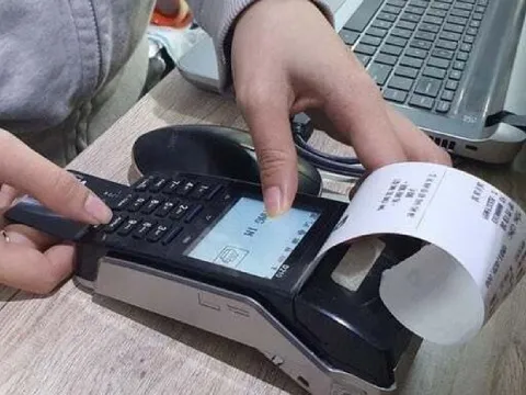 Nhiều tiểu thương gặp khó với hoá đơn điện tử