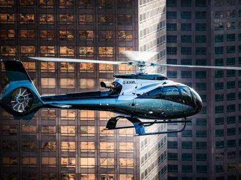 Tập đoàn quản lý khách sạn sắm trực thăng ACH130 Aston Martin