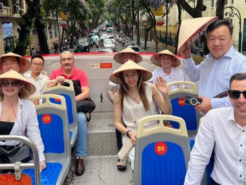 Hà Nội được vinh danh 'Du lịch bền vững', hướng tới điểm đến xanh toàn cầu