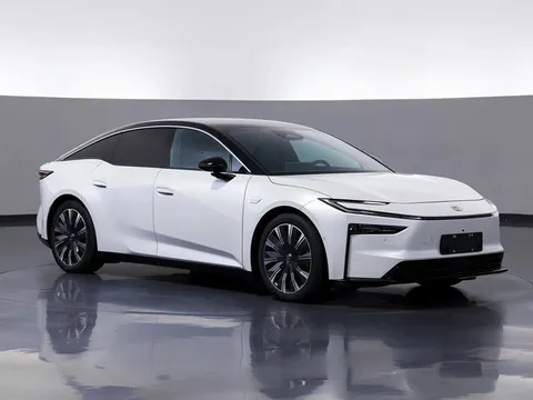 Toyota hé lộ xe sedan hoàn toàn mới: Dài hơn 5,1 mét, công suất 278 mã lực