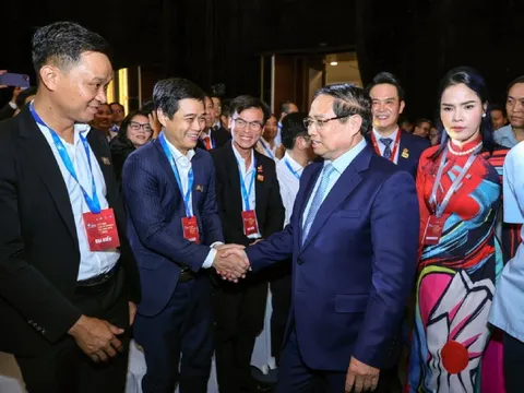 Chính phủ quyết tâm gỡ điểm nghẽn thể chế, hạ tầng để doanh nghiệp tiên phong