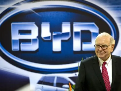 Tỷ phú Mỹ Warren Buffett thoái vốn hoàn toàn khỏi BYD dù lợi nhuận 3.890%
