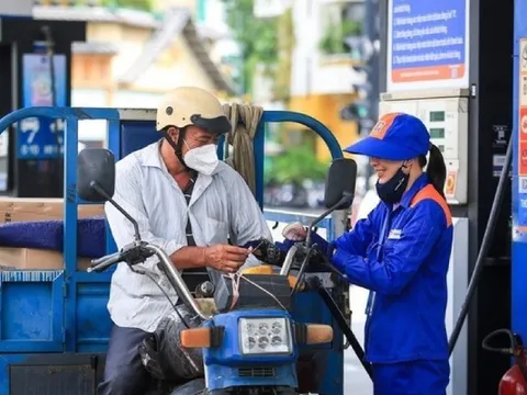 Giá xăng xuống dưới 20.000 đồng/lít

