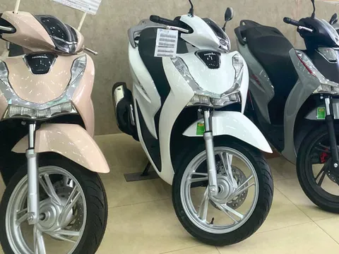 Honda Việt Nam ưu đãi 'khủng' cho loạt xe máy 'hàng hot'