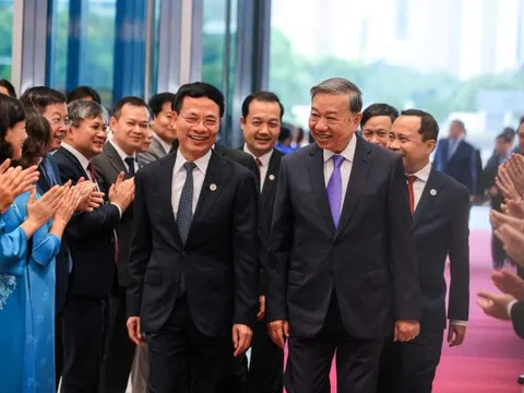 Tổng Bí thư chỉ rõ 'chìa khóa vàng' để Việt Nam vươn lên hùng cường, thịnh vượng