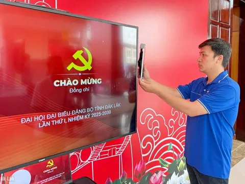 Đắk Lắk ứng dụng công nghệ AI để điểm danh đại biểu tại Đại hội Đảng bộ tỉnh lần thứ I 