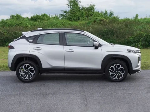 SUV động cơ hybrid, giá hơn 560 triệu đồng, cạnh tranh Kia Sonet, Toyota Raize