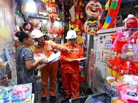 Điện lực Hà Nội tăng cường kiểm tra, bảo đảm an toàn điện dịp Tết Trung thu
