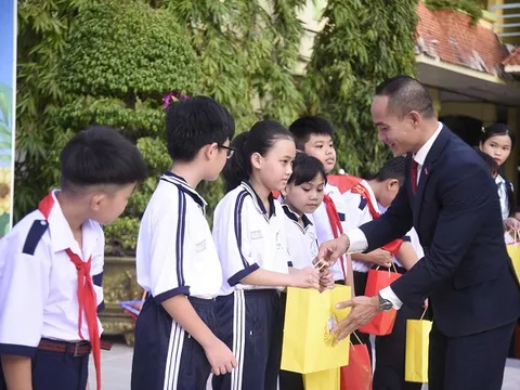 Doanh nhân Cà Mau góp sức làm giàu quê hương