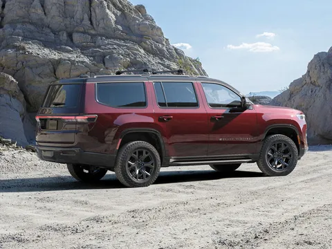 ‘Kẻ ngáng đường’ Mercedes-Benz GLS ra mắt, giá hơn 1,6 tỷ đồng