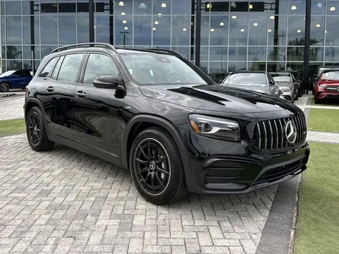 Mercedes-Benz ra mắt SUV 7 chỗ công suất 302 mã lực, giá hơn 1,6 tỷ đồng