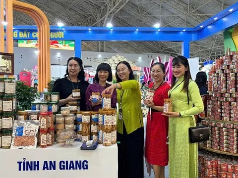 Hội chợ Mùa thu 2025: Điểm nhấn gian hàng tỉnh An Giang