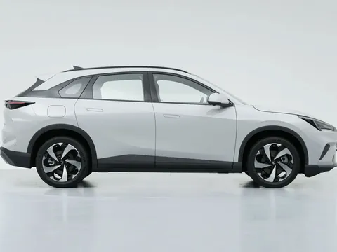 SUV hạng C công suất 272 mã lực, trang bị tiên tiến, giá hơn 420 triệu đồng