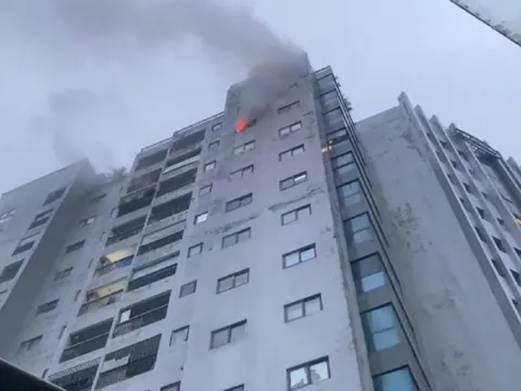 Cháy chung cư Winhouse Hà Tĩnh, nhiều cư dân tháo chạy lúc rạng sáng