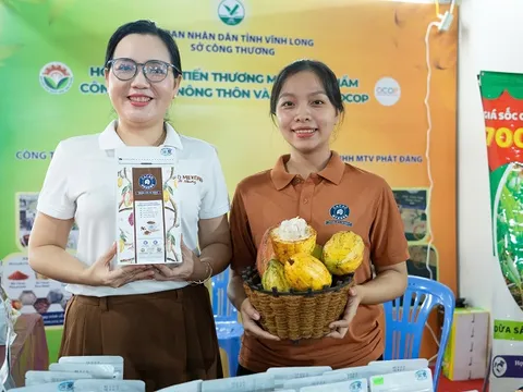 Điểm nhấn 'chợ khởi nghiệp' tại lễ hội Ok Om Bok tỉnh Vĩnh Long