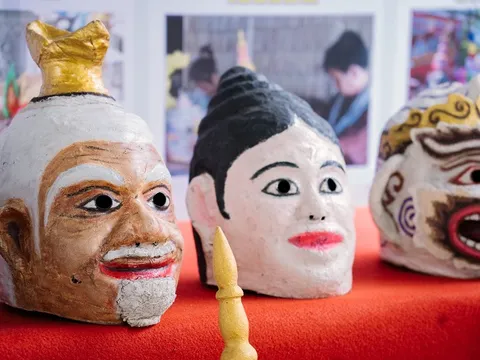 Nghề làm mão của đồng bào Khmer ở Vĩnh Long trở thành di sản